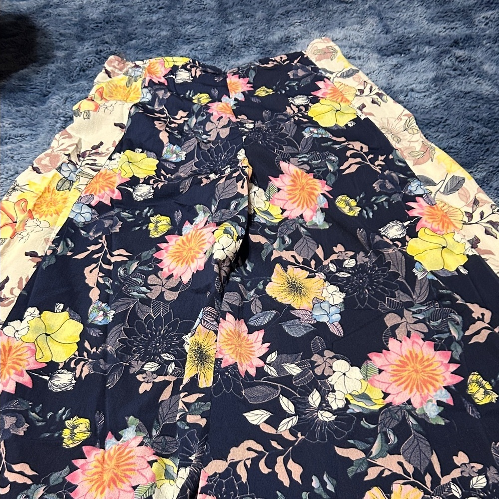 Umgee cropped Floral Pants - Picture 8 of 9